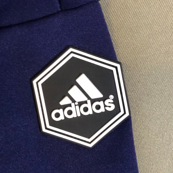 Authentic ADIDAS 3 stripes men’s size XL Jacket - Picture 2 of 9